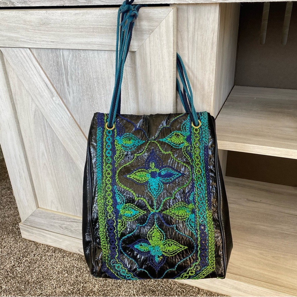 Vintage Lesco Lona Black Patent Blue Green Embroidery Handled Bag Purse